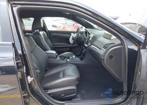 2021 Chrysler 300 300S из США, поврежденный, VIN 2C3CCABT6MH567207